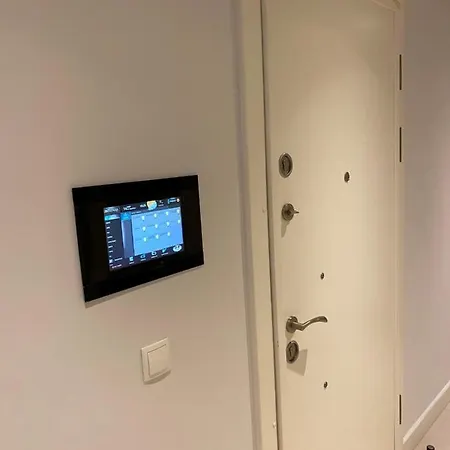 The Y 4* Κωνσταντινούπολη