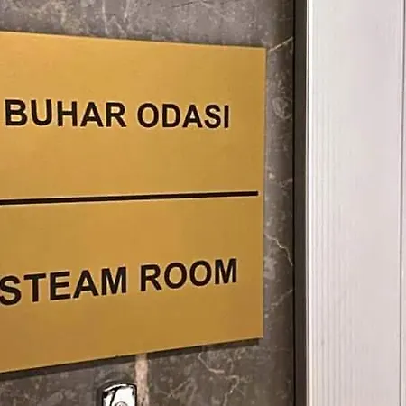Apartament The Y