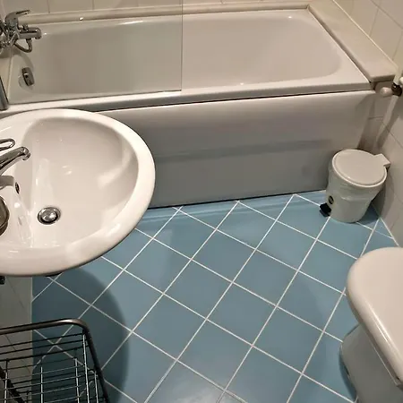 Apartman The Y *