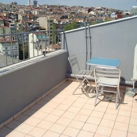 Apartahotel The Y