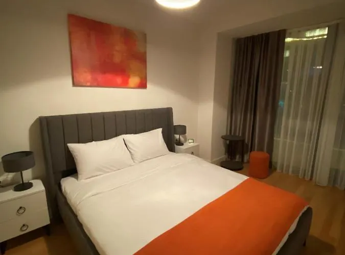 The Y Διαμέρισμα *