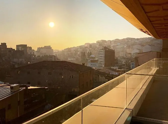 The Y Διαμέρισμα Κωνσταντινούπολη