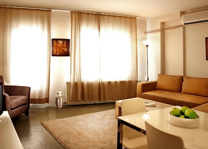 The Y Κωνσταντινούπολη