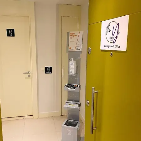 The Y Стамбул